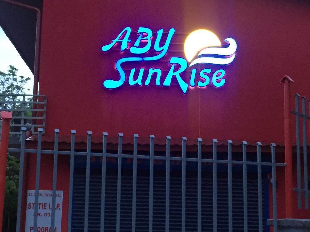 Aby Sunrise Orşova Exterior foto